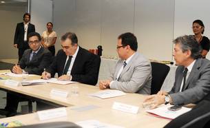 Secretário Narcio Rodrigues assina documento para criação do Fórum das Ipes