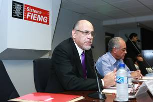 Presidente da Feam, Ilmar Bastos, destacou a necessidade de se erradicar os lixões até 2014
