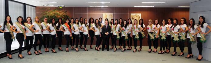 Anastasia recebeu, nesta quarta-feira, na Cidade Administrativa, as 31 participantes do Concurso Miss Terra Minas Gerais