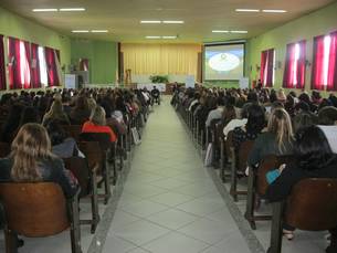 Cerca de 400 pessoas participaram do Forpaz em Divinópolis