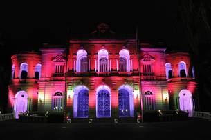 Em 2011, o Palácio da Liberdade recebeu iluminação especial em comemoração ao Outubro Rosa
