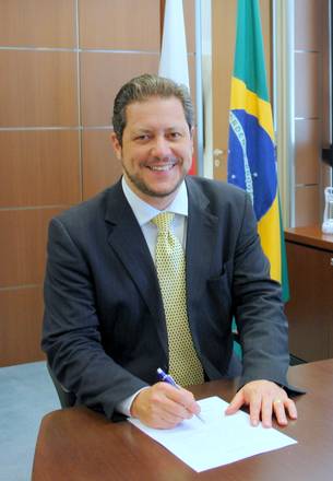 Dr. Júlio Esteves, novo secretário-adjunto de Casa Civil e de Relações Institucionais