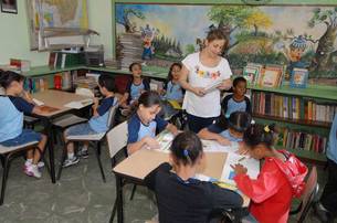 O programa realiza um trabalho permanente de visitas e acompanhamento nas escolas estaduais