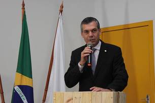 O secretário de Estado de Trabalho e Emprego, Zé Silva, lança o Projeto Minas Reciclando Atitudes