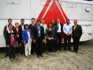 Comitiva da República Democrática de Timor-Leste durante visita ao centro de promoção ao trabalhador