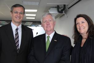 Rogério Romero, A. D. Frazier e a cônsul dos Estados Unidos em Minas, Merry Miller, participaram do evento