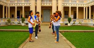 A maior parte dos alunos da instituição de ensino frequentam as aulas de música do conservatório