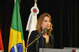 Renata Vilhena ressalta os resultados obtidos com o modelo de gestão pública implantado em Minas Gerais