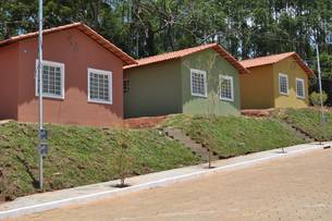 O padrão de construção das casas entregues pela Cohab Minas, mostra que casa popular pode ter um custo baixo sem abrir mão da qualidade