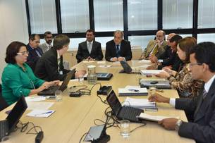 O secretário Leonardo Colombini realizou a abertura da reunião com a equipe do Tesouro Nacional