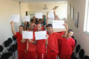 Após cinco meses, 14 presos se formaram no curso de Competências Profissionais na Nelson Hungria