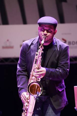 Saxofonista e flautista Sérgio Danilo se dedica à música instrumental desde 1998