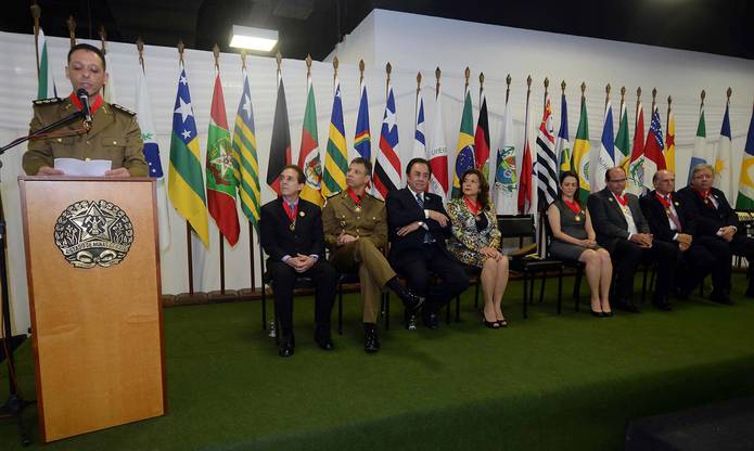 Chefe do Gabinete Militar do Governador, coronel Alex de Melo, em pronunciamento na entrega da Comenda