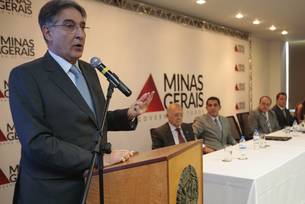 Pimentel também reafirmou o compromisso do governo de Minas Gerais em investir na chamada “Economia do Conhecimento”