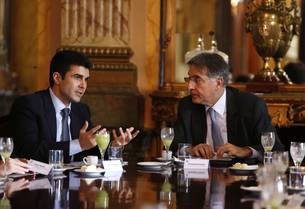 Governador Fernando Pimentel recebe o ministro Helder Barbalho no Palácio da Liberdade