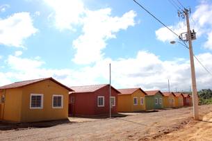 As casas do conjunto habitacional Floriana Pires de Souza contaram com R$ 647 mil em recursos do Estado