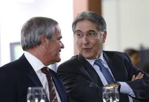 O novo presidente da AMM, Antônio Júlio e o governador Fernando Pimentel