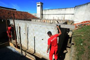 Salas de aula em construção em Ouro Preto foram dimensionadas para atender a 50 detentos