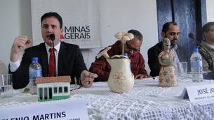 O secretário Glenio Martins destacou a retomada da regularização fundiária em Chapada do Norte