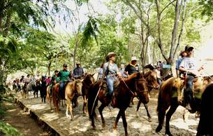Cavalgada no Parque Estadual do Rio Doce: região tem 198 atrativos turísticos catalogados