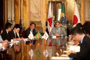 Governador Fernando Pimentel recebe, no Palácio da Liberdade, comitiva de empresários liderada pelo embaixador japonês no Brasil, Kunio Umeda