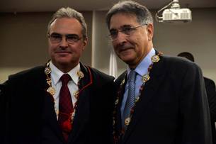 Fernando Pimentel recebeu o Grande Colar da Medalha do Mérito do Ministério Público de Minas Gerais Promotor Francisco José Lins do Rego Santos