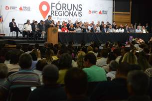 Governador Fernando Pimentel durante instalação de fórum regional de Governo em Uberaba