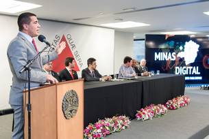 Secretário Miguel Correa durante o lançamento do Minas Digital, programa estadual de incentivo ao empreendedorismo no setor de tecnologia