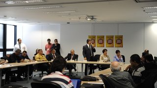 Secretário Antônio Jorge durante reunião com representantes de 30 municípios mineiros