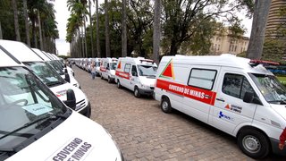O Governo de Minas entregou 421 veículos para a Saúde