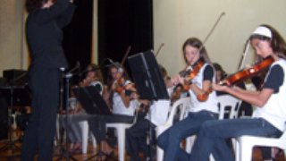 Apresentação da orquestra Oswaldo Tiso marcou a abertura do Programa