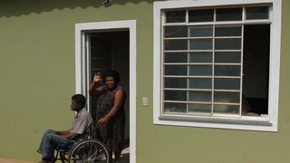 Cohab adapta casas para portadores de deficiência