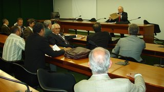 Presidente Consepa coordena reunião na Câmara dos Deputados, em Brasília