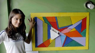 Ana Luiza Tavares Santos batizou sua obra como Cubismo perfeito