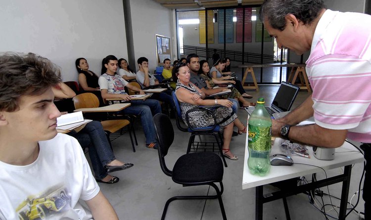 Itamar Cabral ministrou o curso “Coleta Seletiva em Condomínios” no CMRR