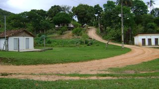Asfaltamento de estrada beneficia turismo no Jequitinhonha