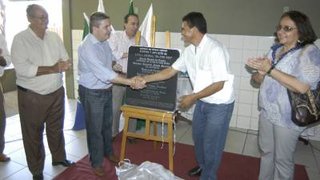 Vice-governador Antonio Anastasia inaugura série de obras no Noroeste de Minas 