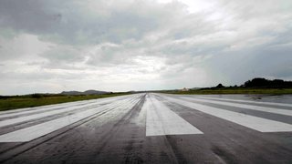 Governador Aécio Neves inaugura novo aeroporto em Guaxupé
