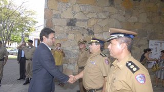 Governador Aécio Neves visitou o 38º Batalhão de Polícia Militar
