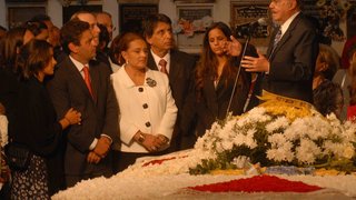 Governador visitou o túmulo de Tancredo no cemitério São Francisco de Assis