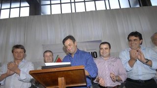Governador Aécio Neves autorizou repasse de investimentos para Divinópolis