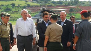 Governador Aécio Neves é recepcionado em Itajubá, Sul de Minas