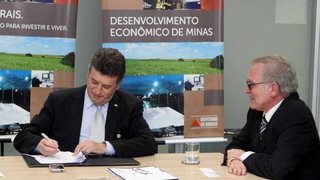Secretário Sergio Barroso e Lourival dos Santos, representante da Dobrevê