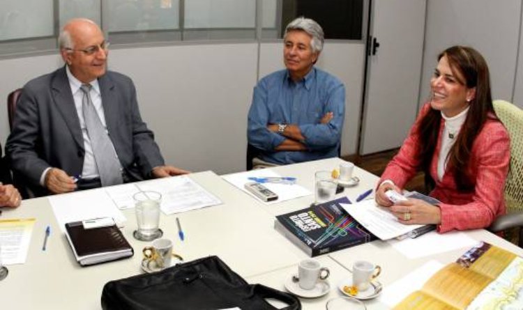 João Felicio Scardua, Maurílio Guimarães e Érica Drumond
