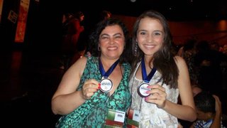 A professora Maria Magali e a aluna Luana Santos, na semifinal em Curitiba