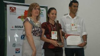 Representantes da Samarco foram premiados por Zuleika Torquetti (E)