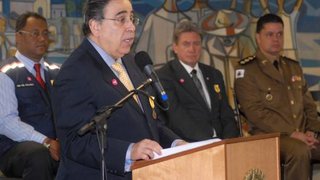 Alberto Pinto Coelho durante discurso na cerimônia de entrega da medalha