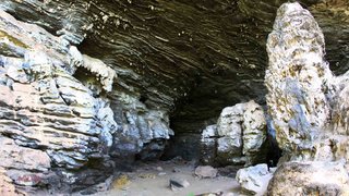 O Parque Estadual da Lapa Grande abriga cerca de 50 grutas