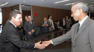 Governador Antonio Anastasia e diretores da Panasonic anunciam instalação de nova fábrica em Extrema, no Sul de Minas
