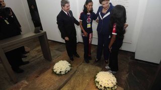 Anastasia e Dilma homenagearam Marília de Dirceu e Bárbara Heliodora